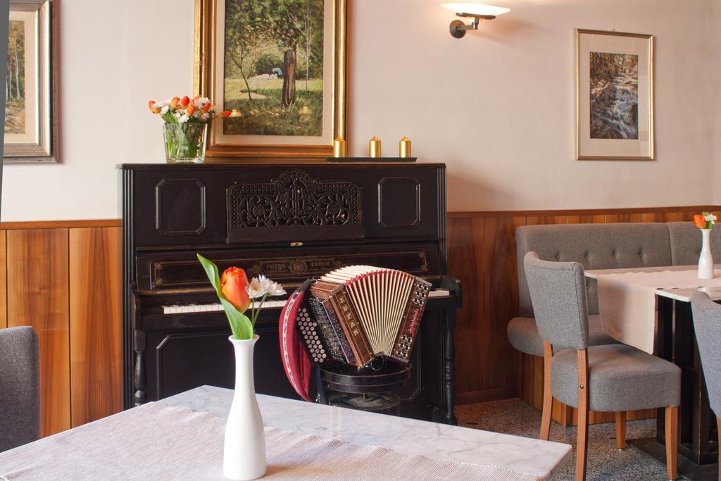 Hotel Cles Extérieur photo